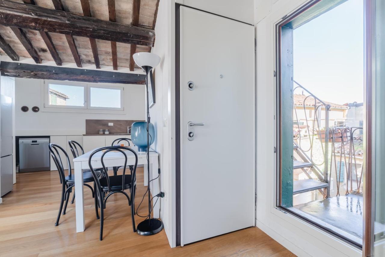San Marco Vista Sui Tetti Veneziani Apartment Luaran gambar
